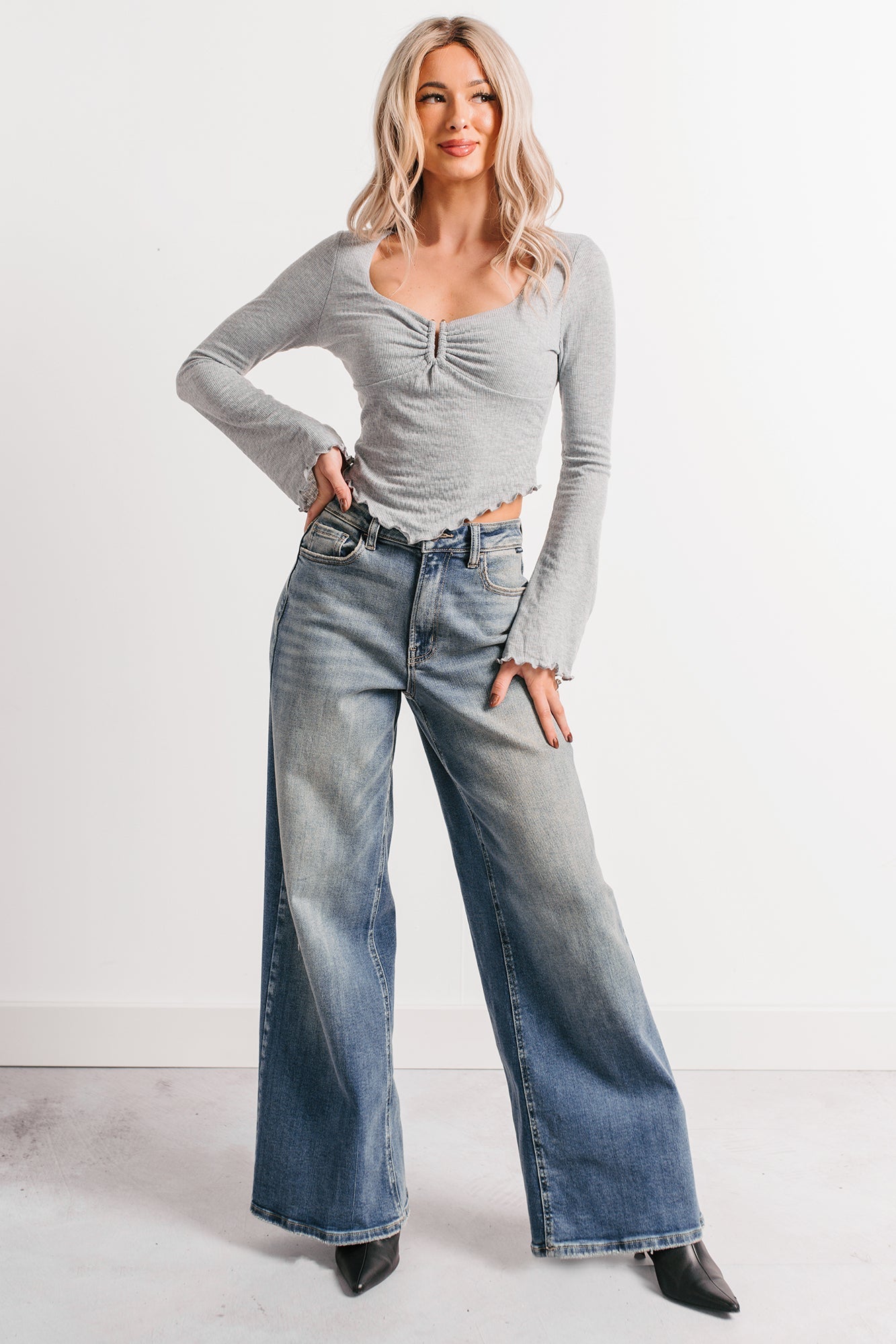 Undeniably Cute U-Ring Long Sleeve Fore Top (Heather Grey)