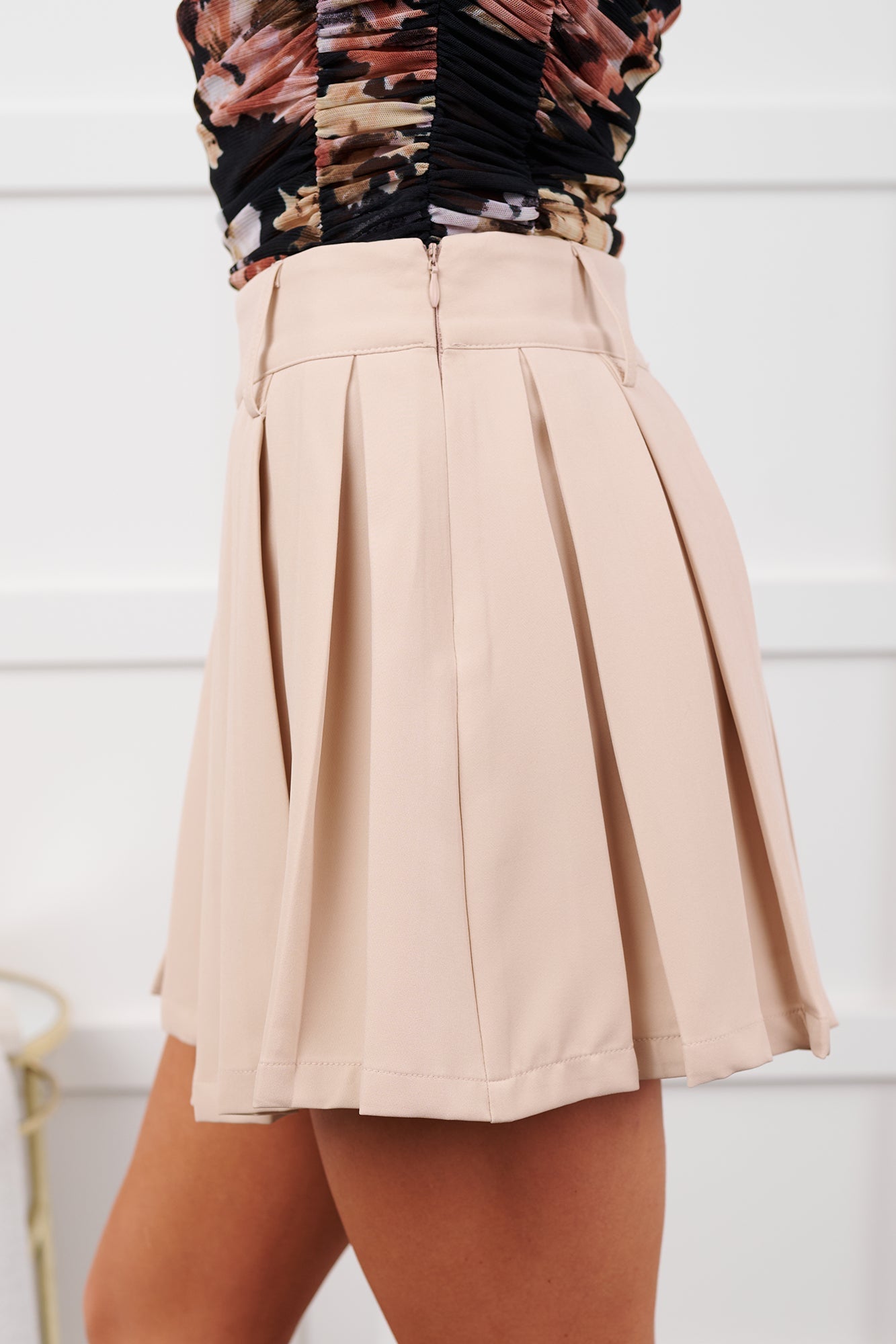 Simple & Sorted Pleated Style Mini Skirt (Taupe)