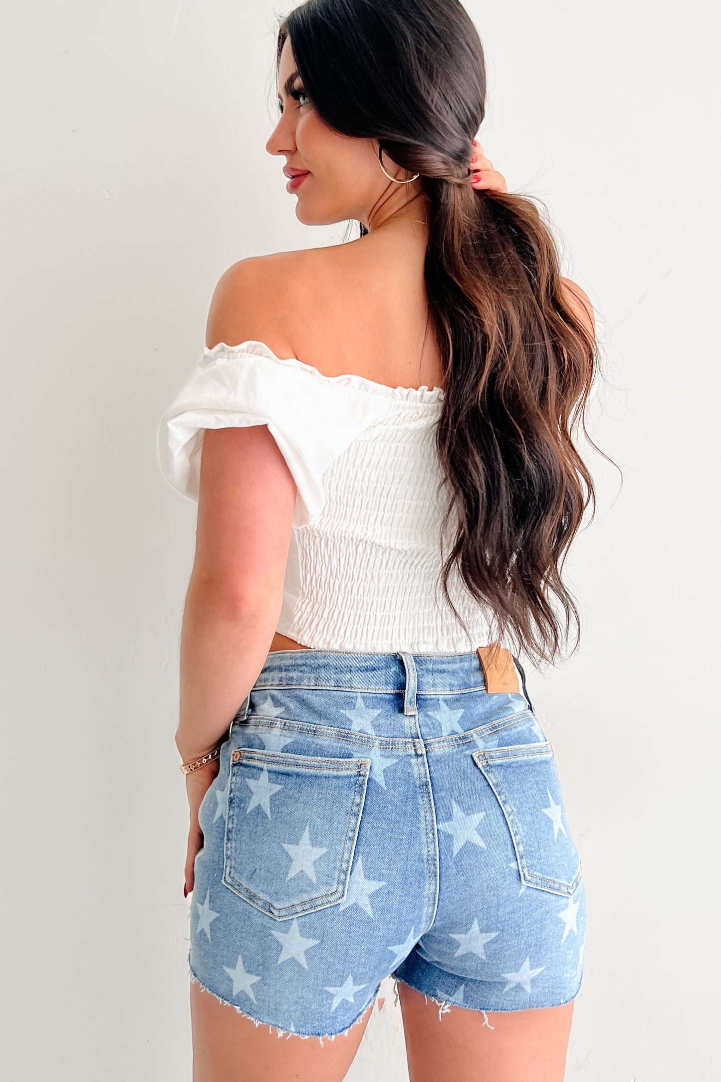 Linden Star Print Saige Denim Shorts (Medium Wash)