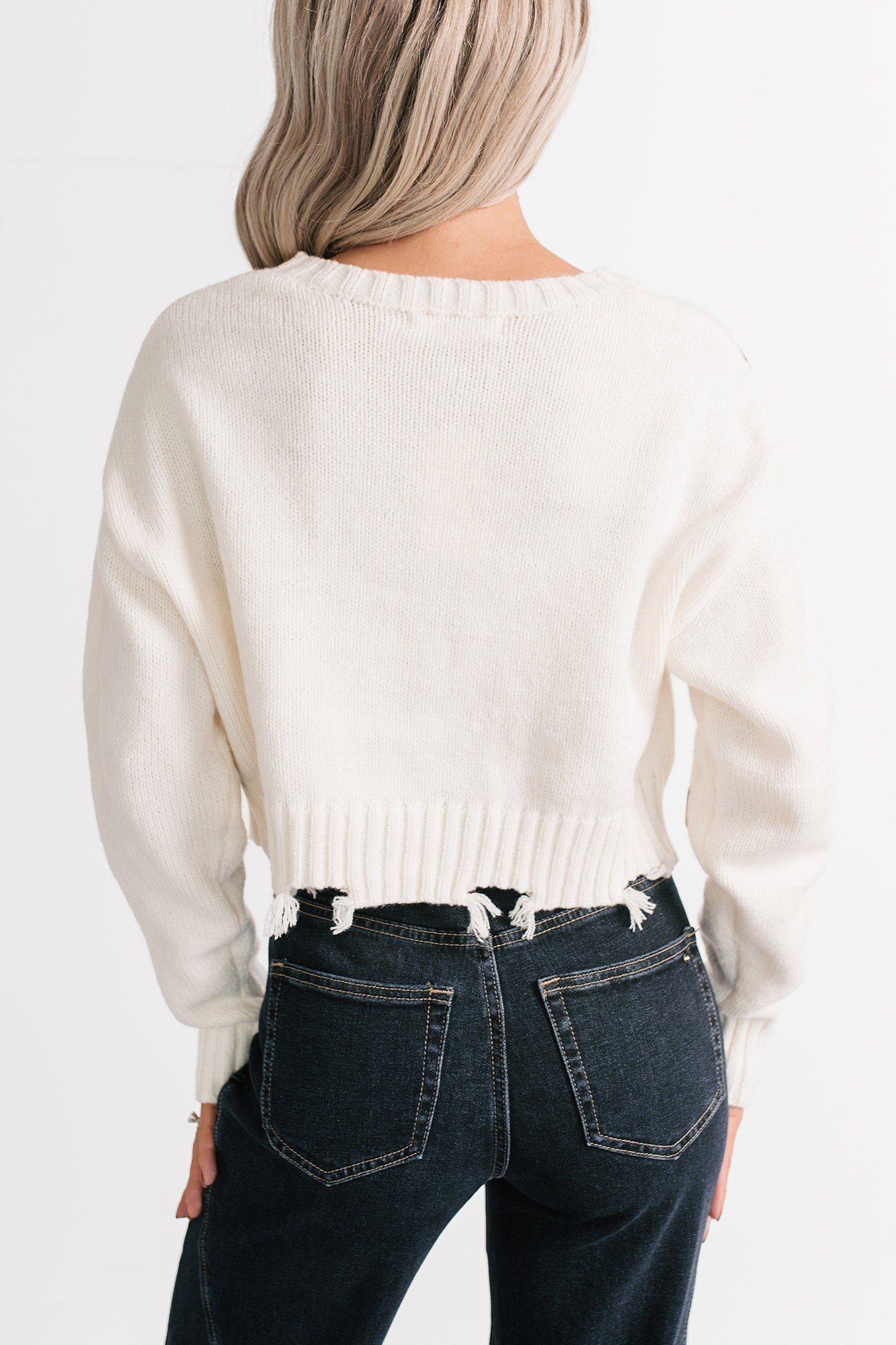 Winter Slow Distressed Grommet Sweater (Ivory)