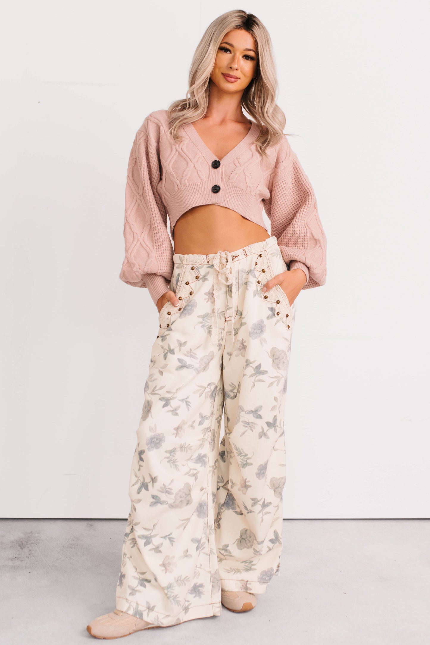 True Escapism Cropped Cable Knit Cardigan (Pink)
